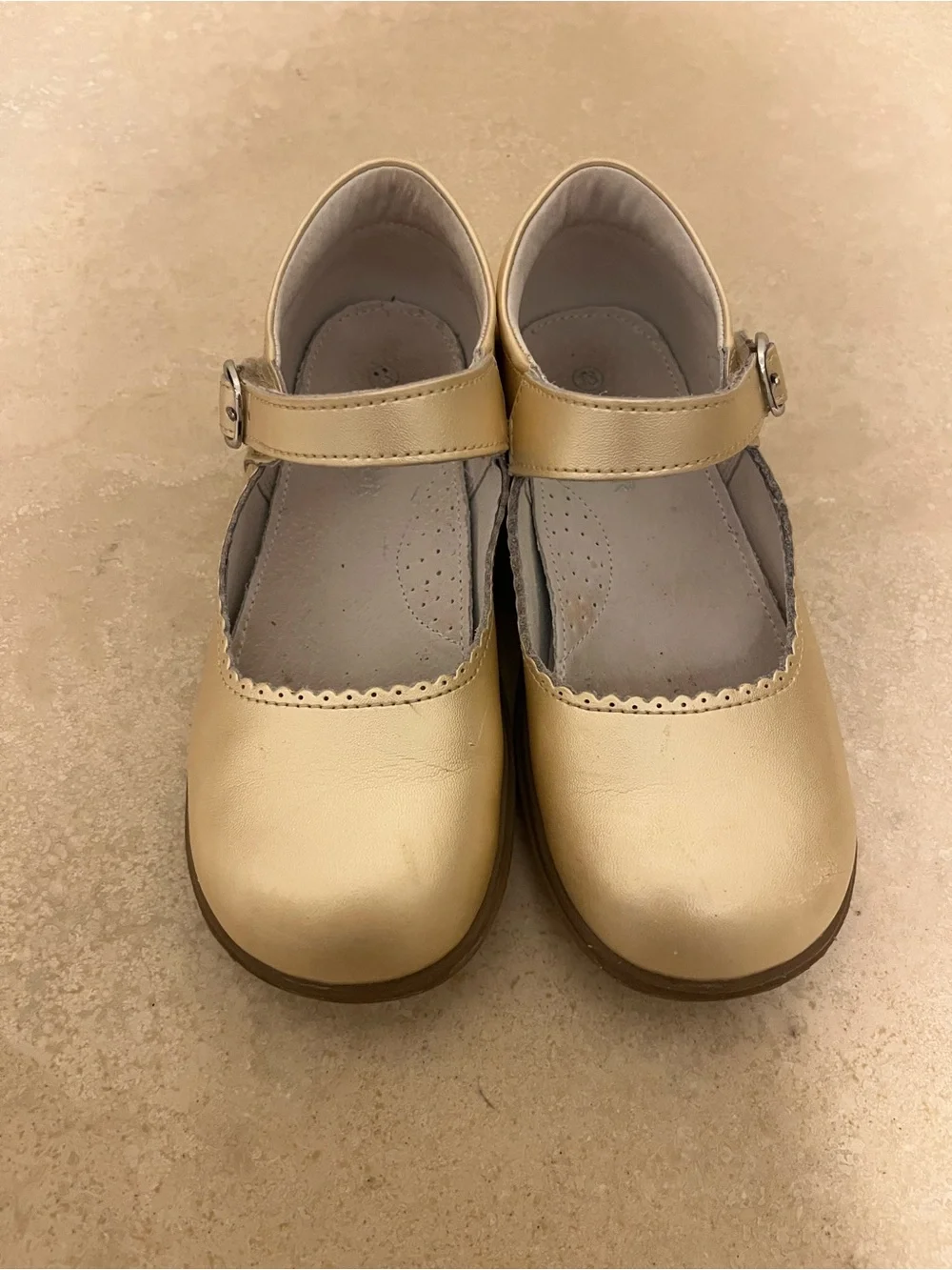 L’Amour Chloe Classic Scalloped Mary Jane
